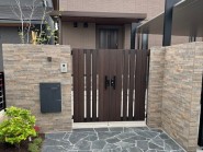 門柱タイルが特徴的な新築外構