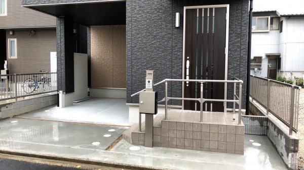 シンプルな外構１