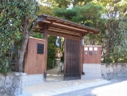伝統的な和風テイストの門構え　名古屋市